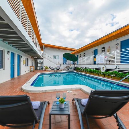 Fantastic 1 Bedroom With Pool Steps From The Beach #43 Hollywood Buitenkant foto