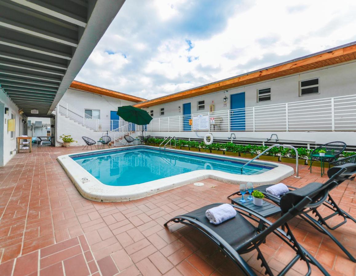 Fantastic 1 Bedroom With Pool Steps From The Beach #43 Hollywood Buitenkant foto